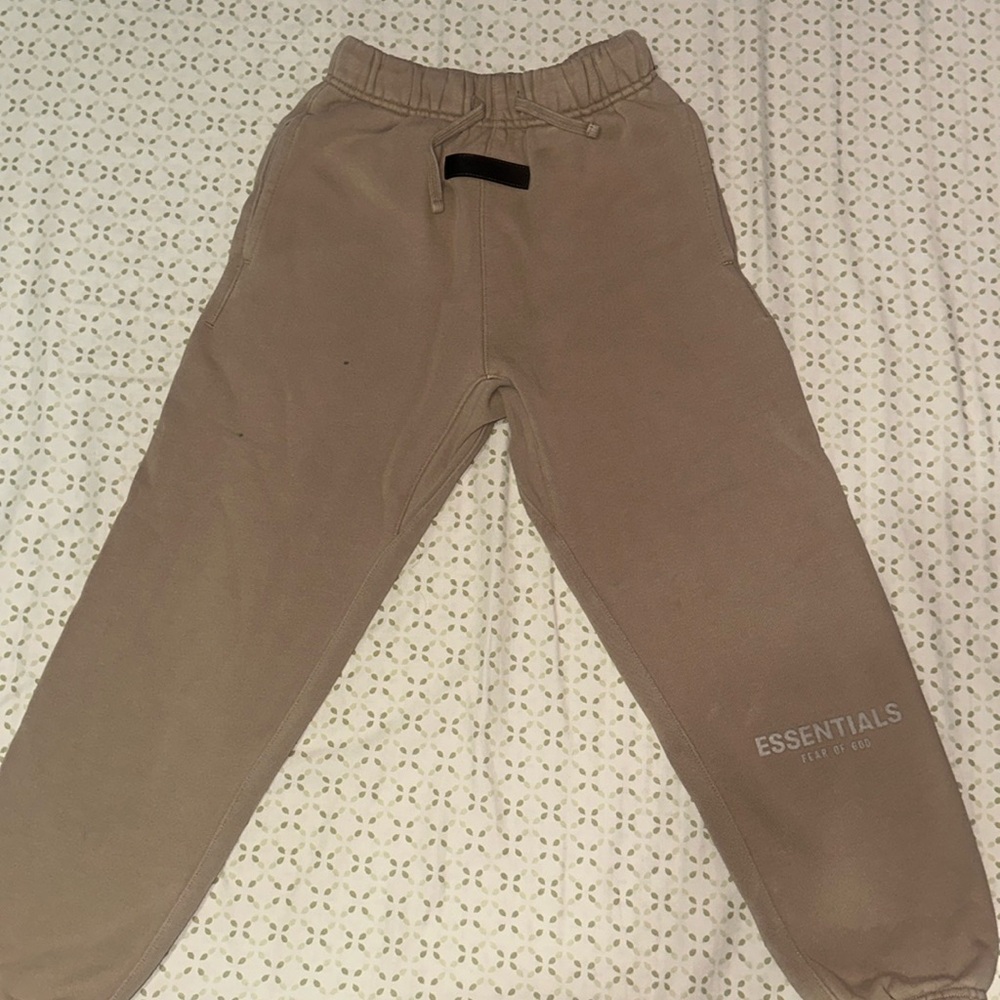 Essentials Kids Sweatpants (8)